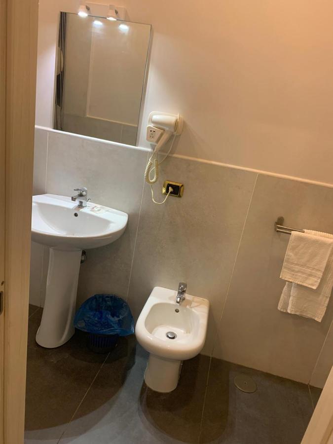 Hotel Poerio Neapol Zewnętrze zdjęcie