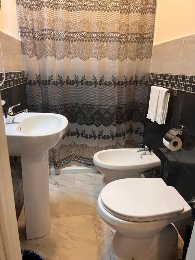 Hotel Poerio Neapol Zewnętrze zdjęcie